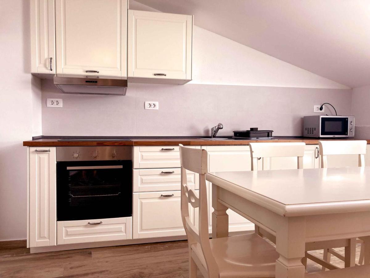 Soca Guesthouse Kanal Екстериор снимка