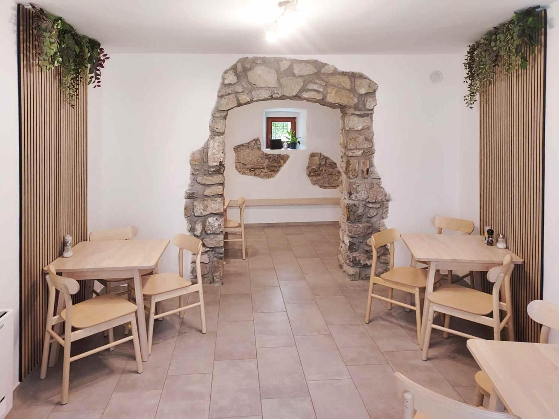 Soca Guesthouse Kanal Екстериор снимка